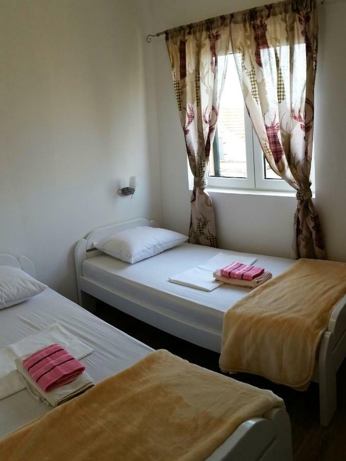 Apartmani Marijana Σίμπενικ Εξωτερικό φωτογραφία